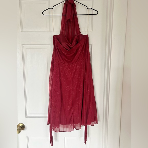Speechless size M red glitter semi formal halter dress - like new condition ✨ - Picture 3 of 8